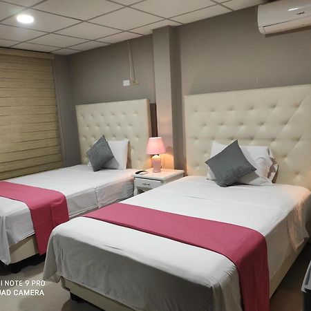 Royalinn Guayaquil Bagian luar foto
