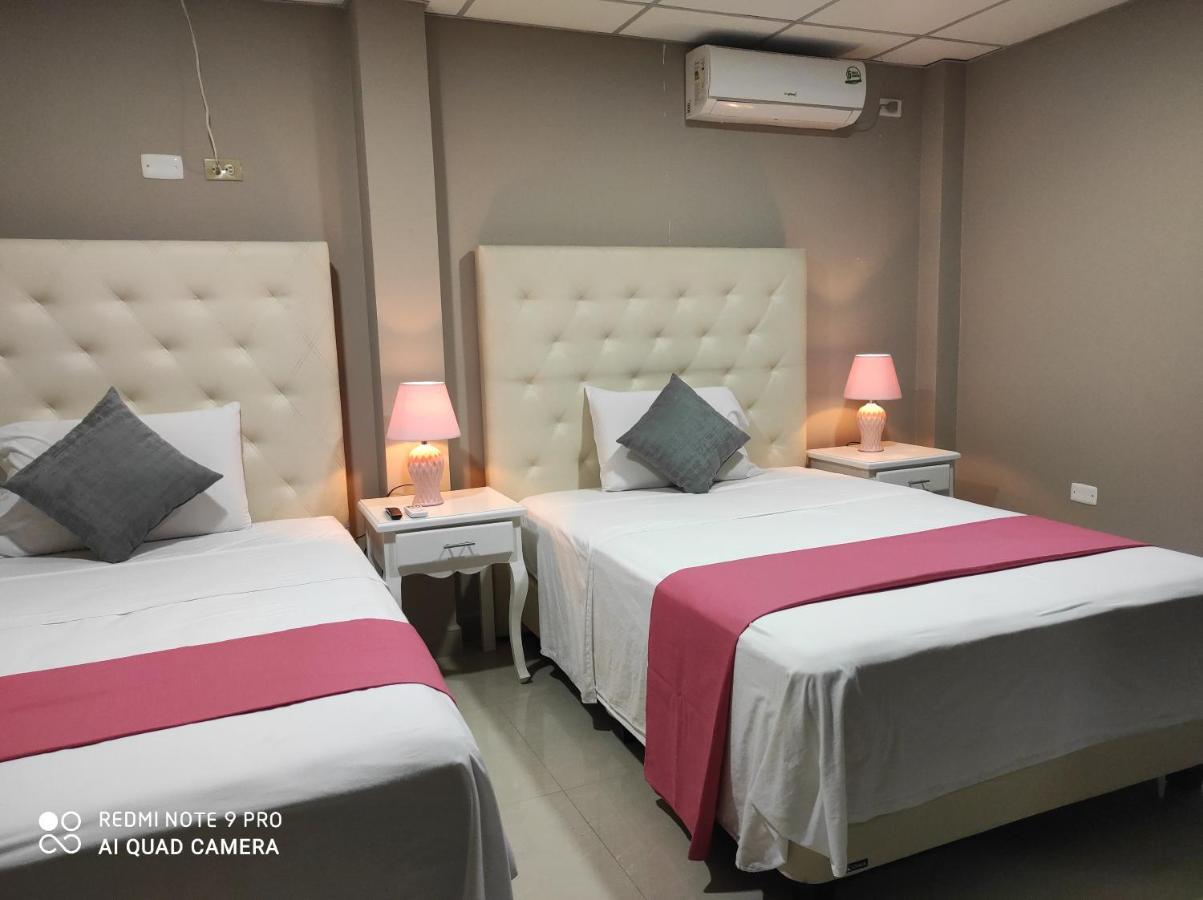 Royalinn Guayaquil Bagian luar foto