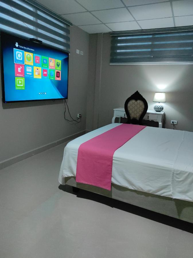 Royalinn Guayaquil Bagian luar foto