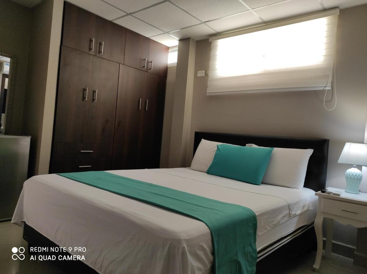 Royalinn Guayaquil Bagian luar foto