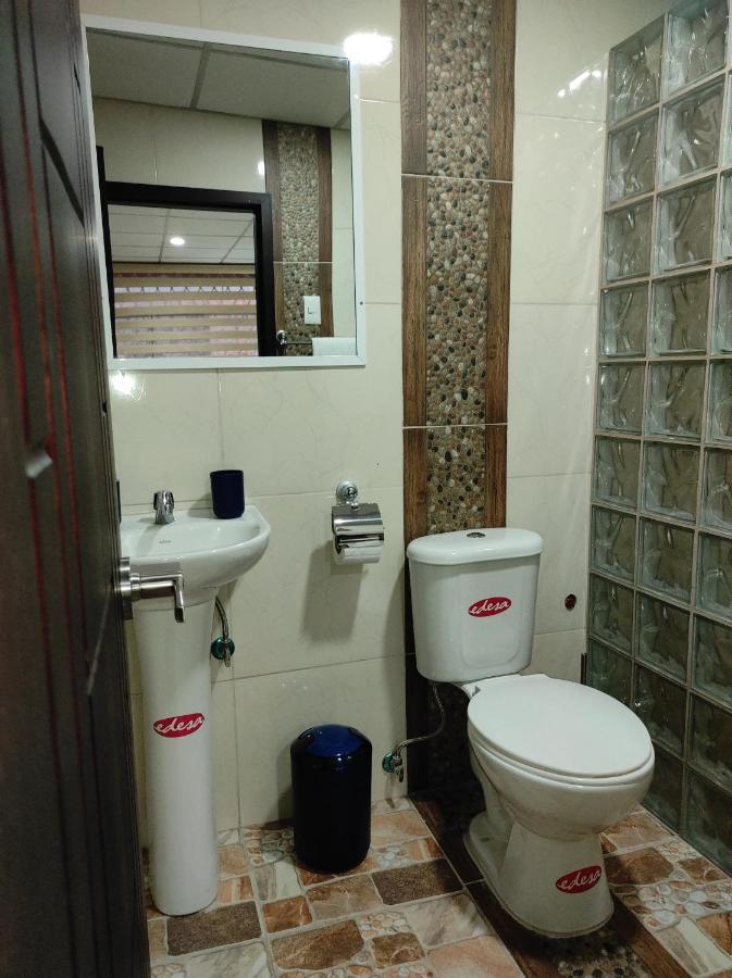 Royalinn Guayaquil Bagian luar foto