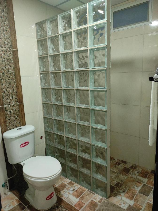 Royalinn Guayaquil Bagian luar foto