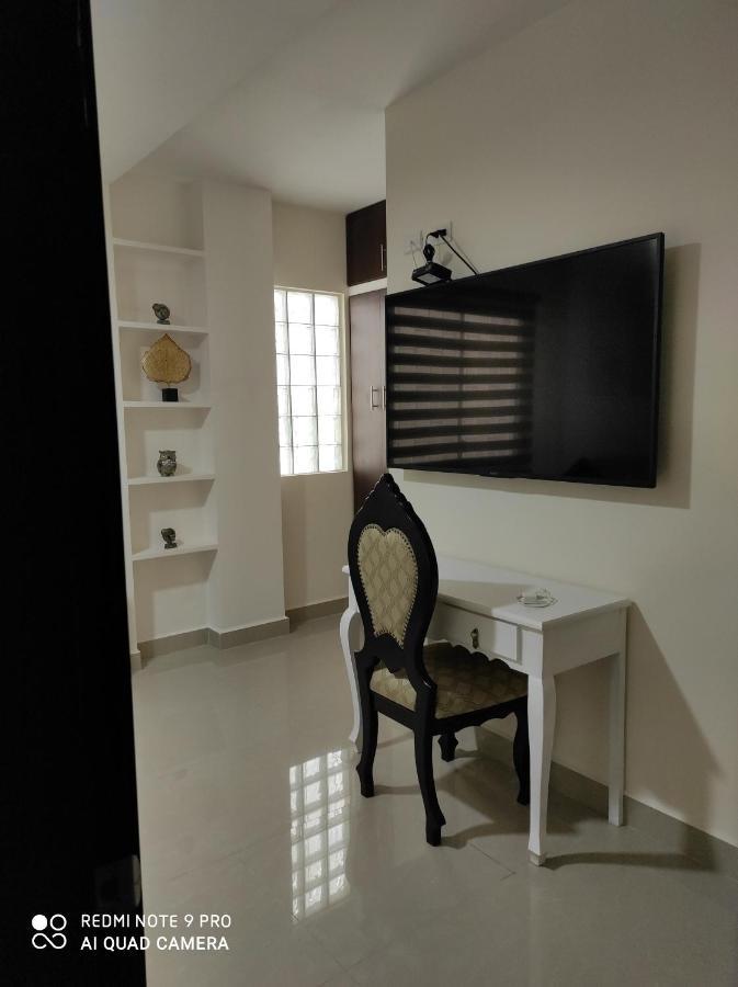 Royalinn Guayaquil Bagian luar foto